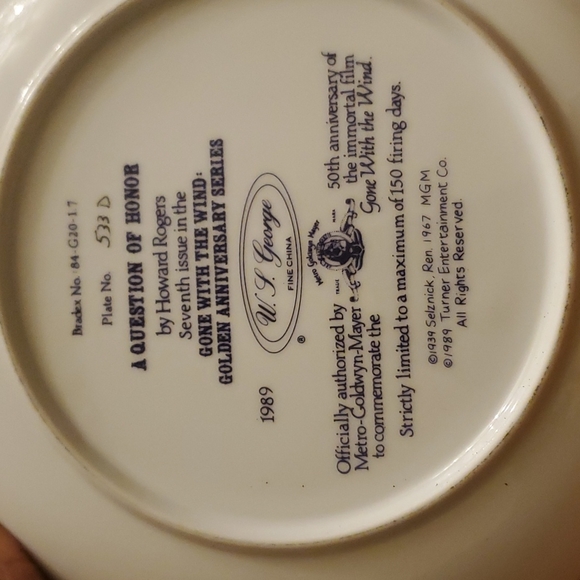 Collectable Ceramic Plate - Picture 2 of 4